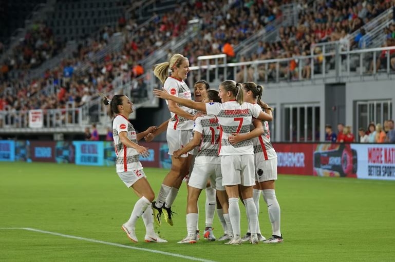 El fútbol femenino conquista el mundo digital